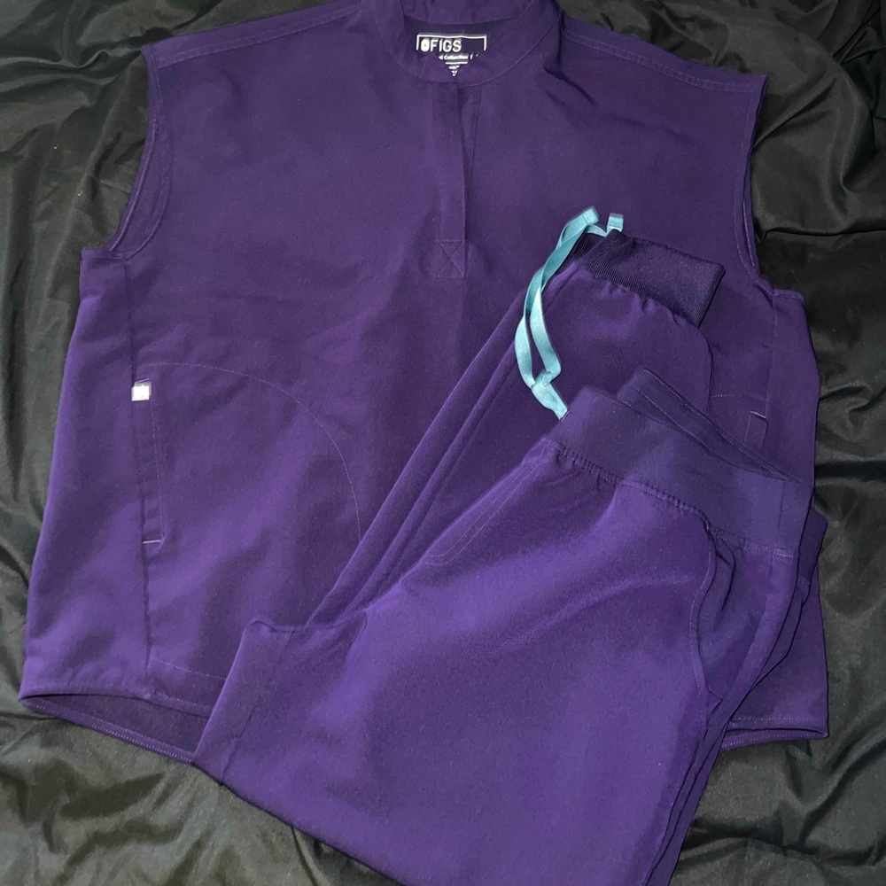 Figs Women's Purple Jam SET Rafaela top L & HW Zamora joggers XLP